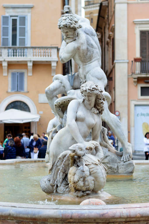 Nymphe marine de la fontaine de Neptune, Piazza Navona à Rome, figure ancienne de la maîtrise de l'eau