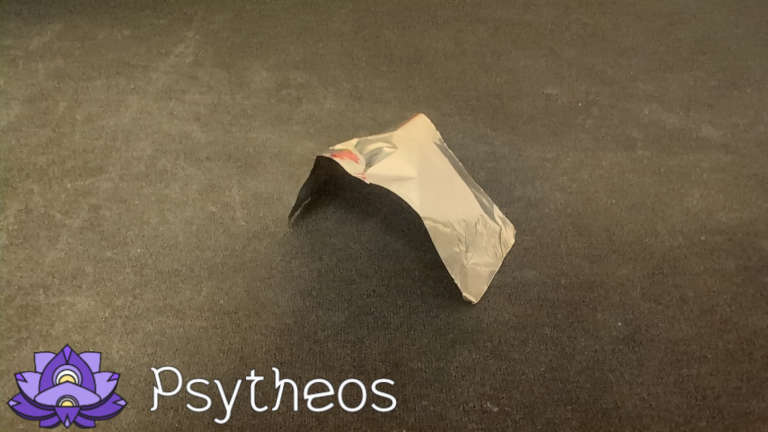 La feuille d'aluminium pour les débutants en télékinésie.
