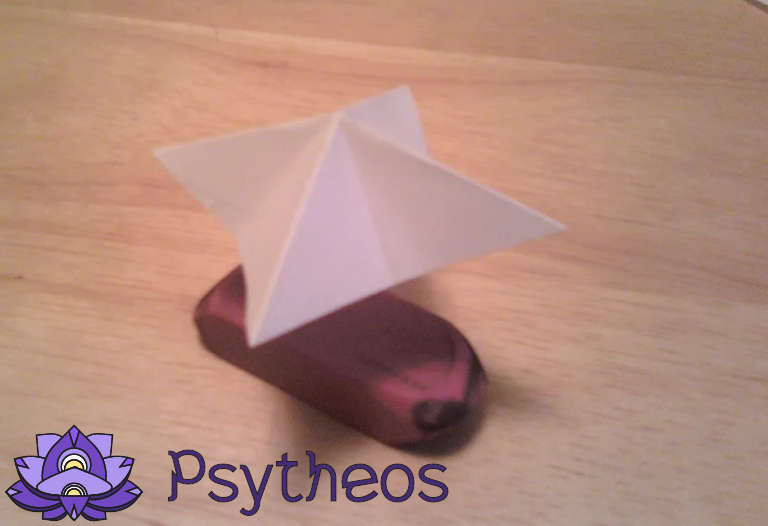 Les premiers résultats sur une pyramide de télékinésie