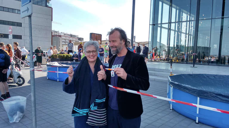 Wim Hof, surnommé The Iceman, connu pour sa résistance au froid extrême et sa méthode de respiration
